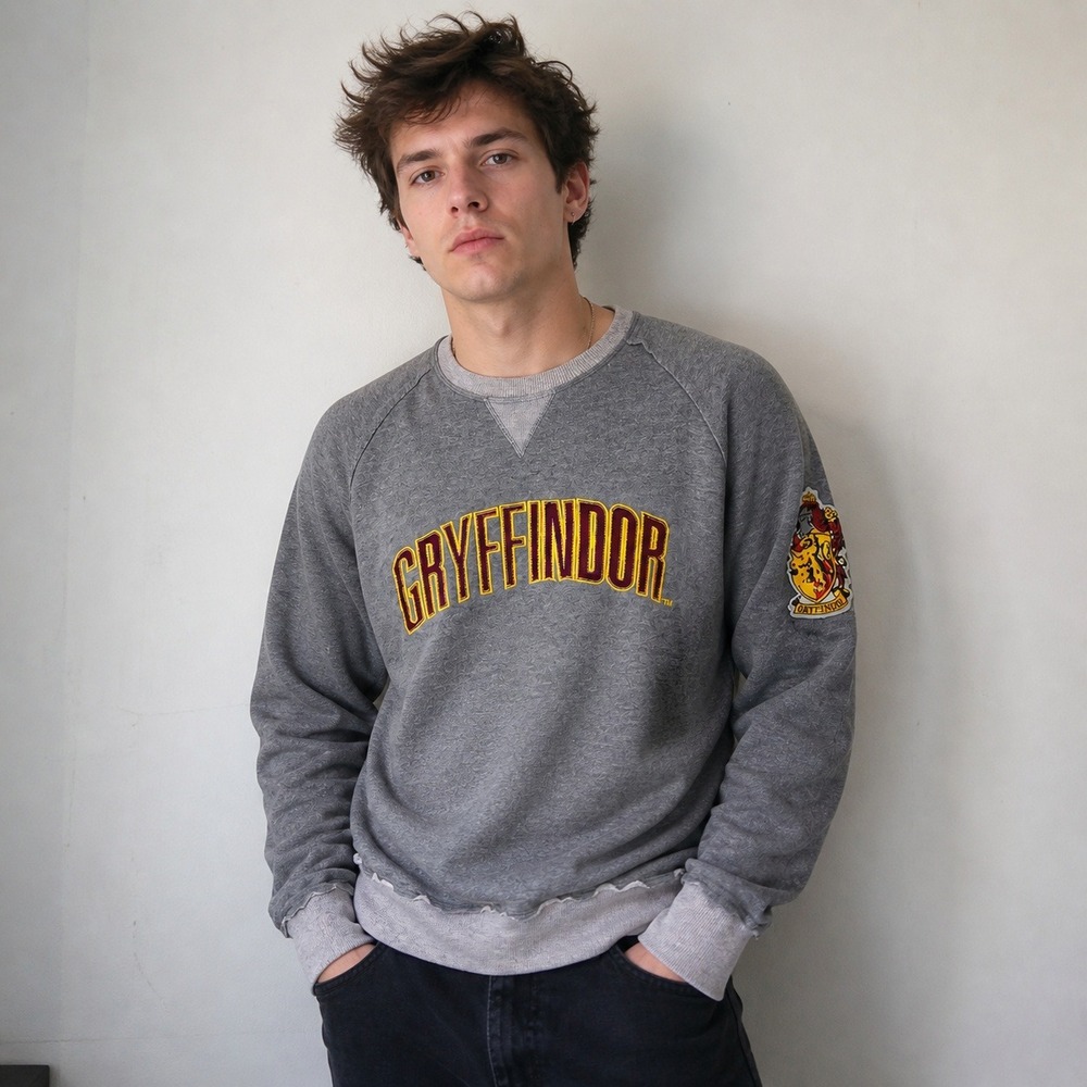 Harry Potter Universal Studios Gryffindor Sweatshirt Gray Raglan Pullover Medium